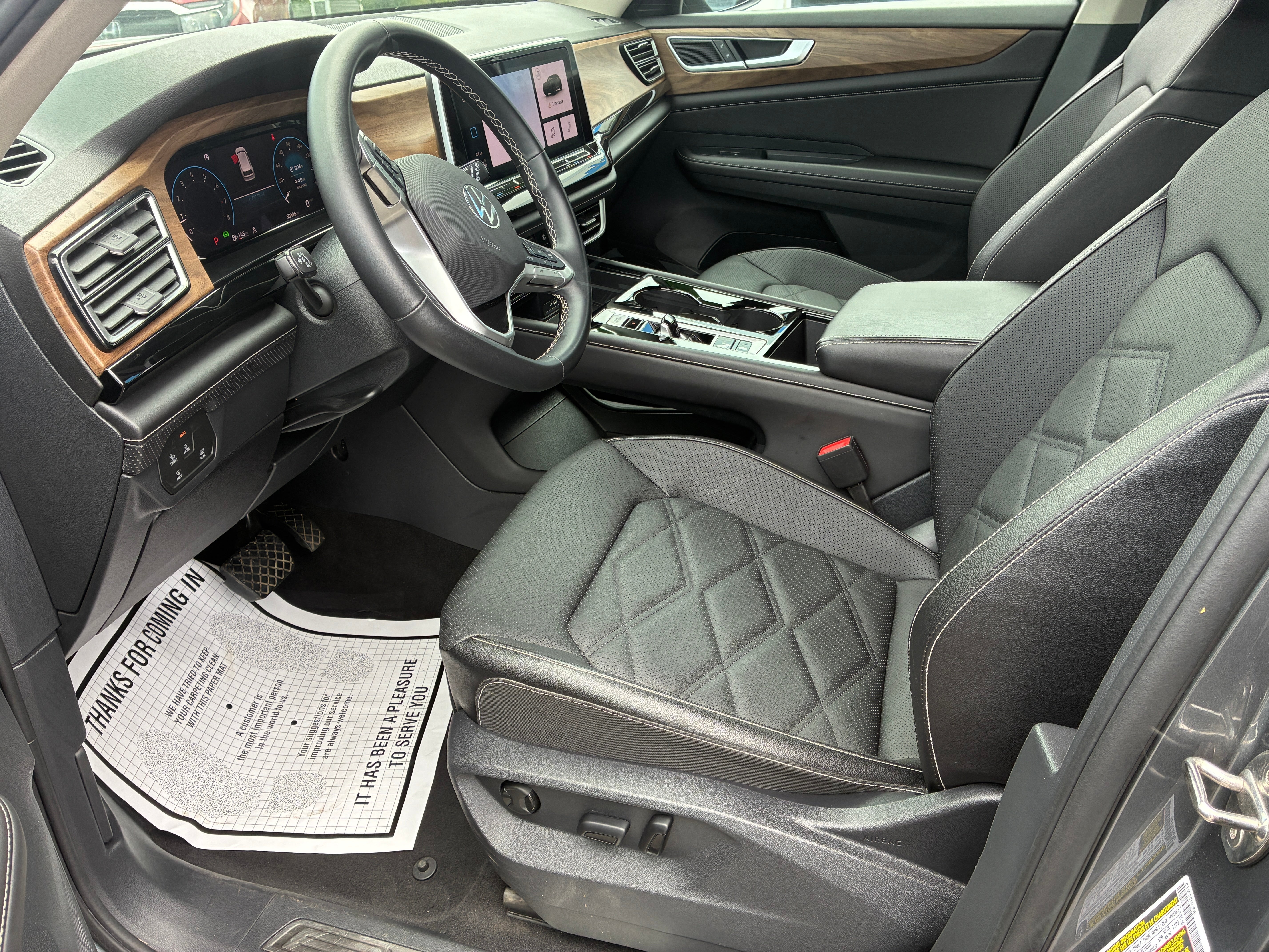 2025 Volkswagen Atlas 2.0T SE w/Technology