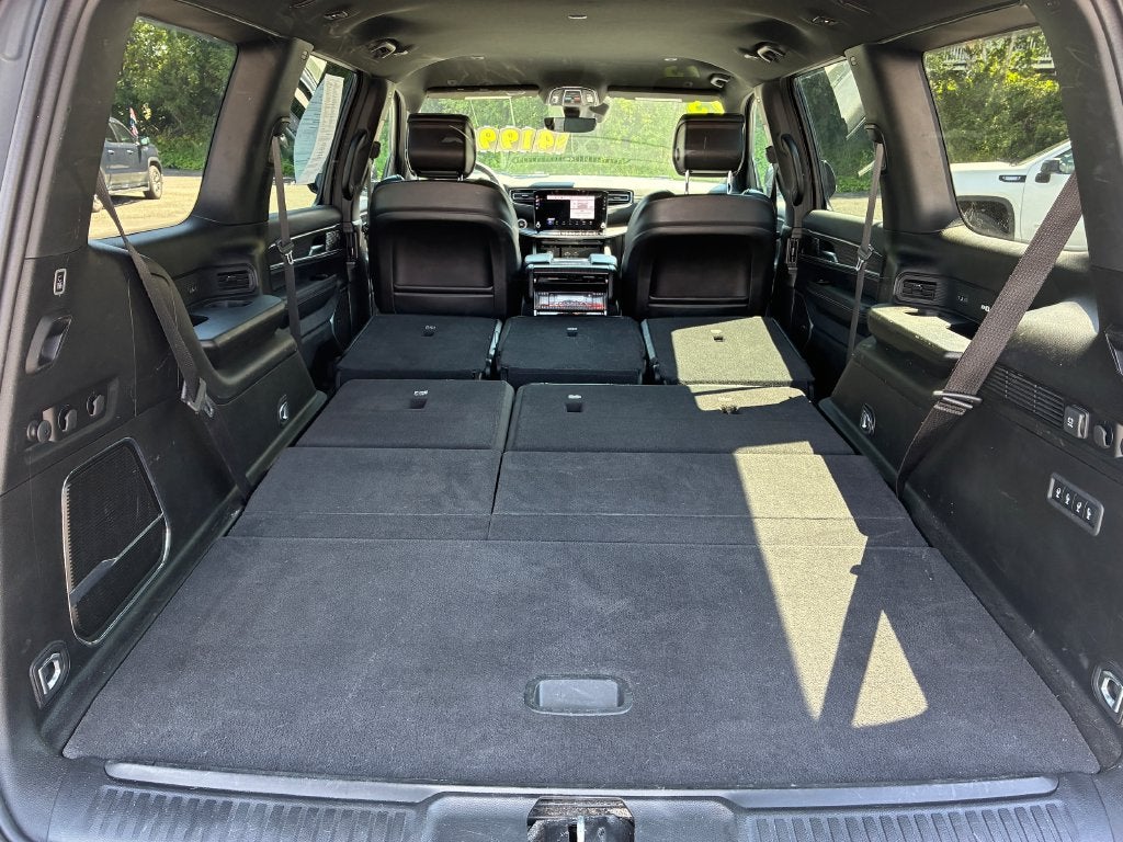 2023 Jeep Wagoneer Series III