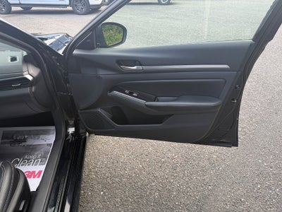 2024 Nissan Altima Base