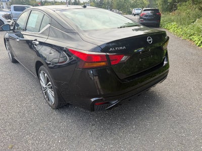 2024 Nissan Altima Base