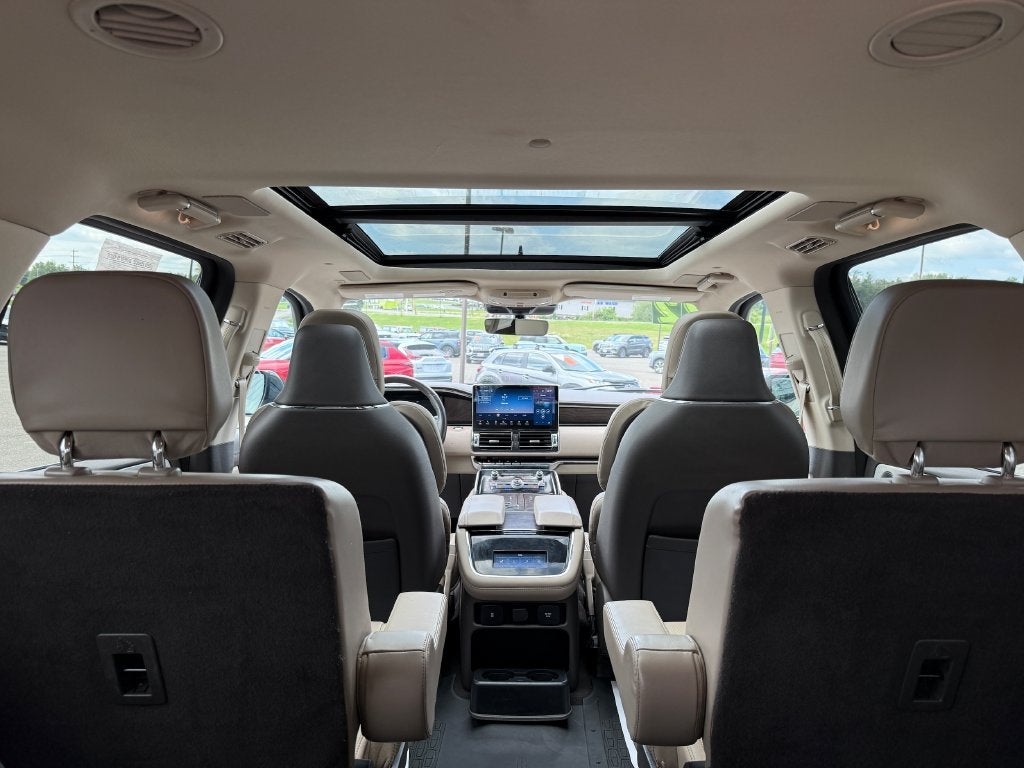 2022 Lincoln Navigator L Reserve