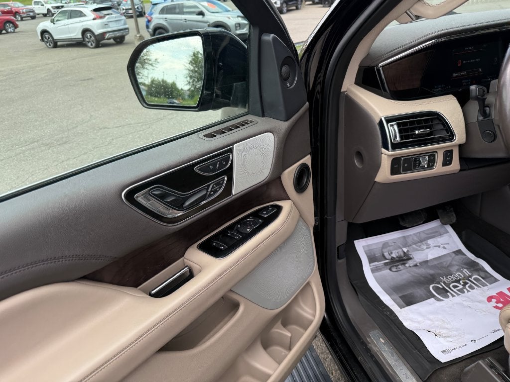 2022 Lincoln Navigator L Reserve