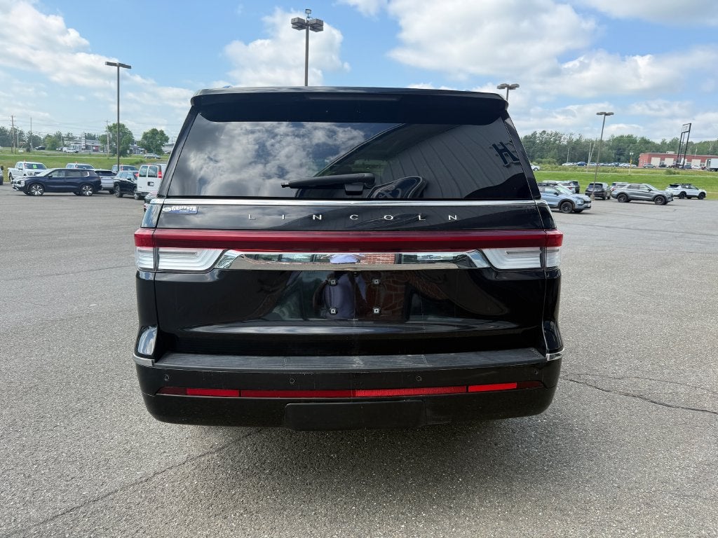 2022 Lincoln Navigator L Reserve